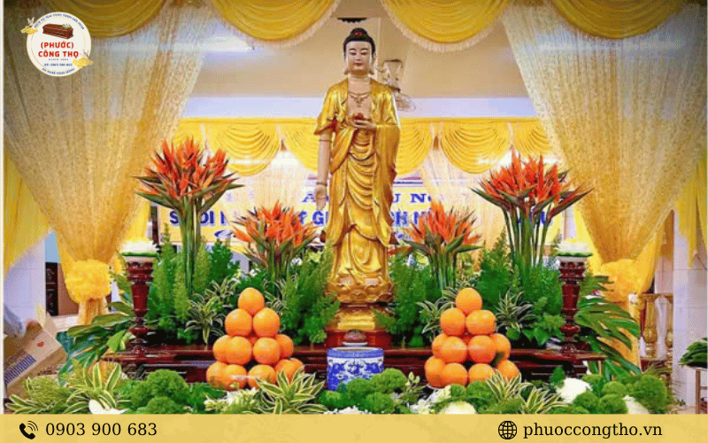 Không gian tang lễ được trang trí sang trọn, trang nghiêm